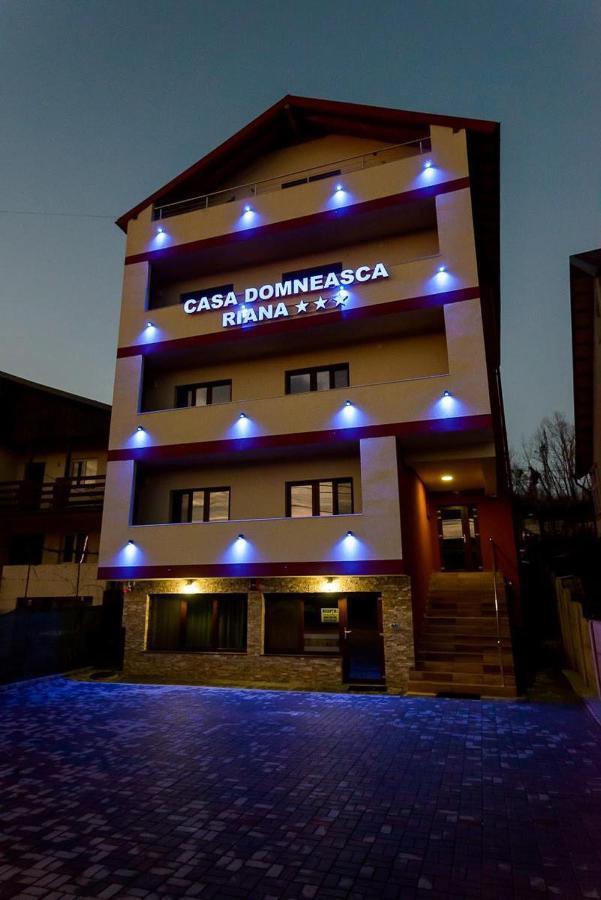 ホテル Casa Domneasca Riana ピテシュティ エクステリア 写真